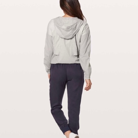 Lululemon Hood Lite Jacket Sz XS? Gray Lightweight - Picture 2 of 13